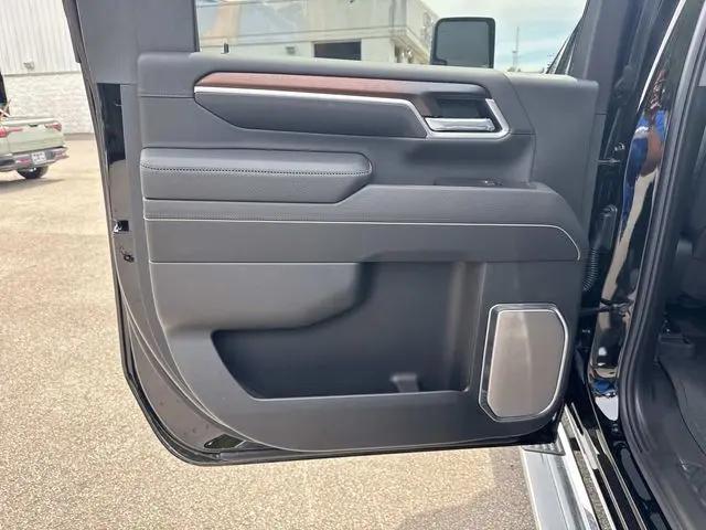 2026 GMC Sierra 2500HD Crew Cab, Standard Bed, Denali, 4WD