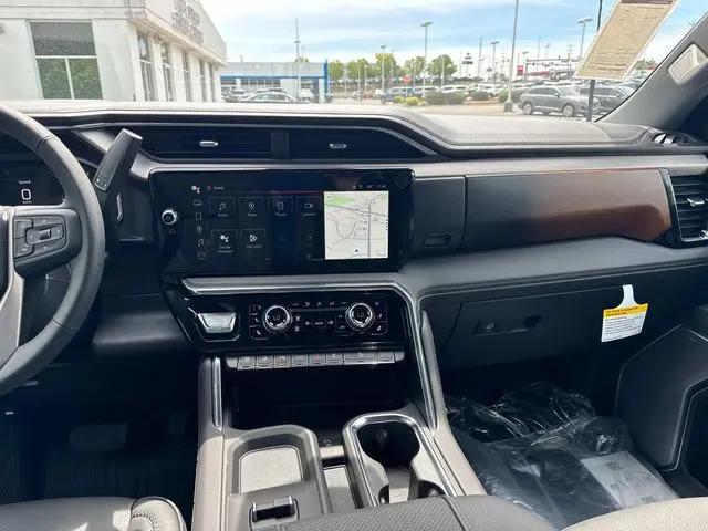 2026 GMC Sierra 2500HD Crew Cab, Standard Bed, Denali, 4WD