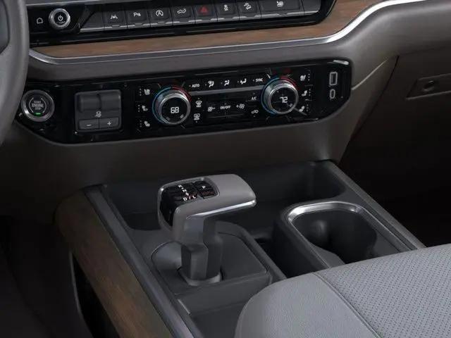 2026 GMC Sierra 1500 Crew Cab, Short Bed, SLT, 4WD