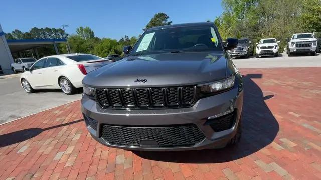 2023 Jeep Grand Cherokee Limited 4x2