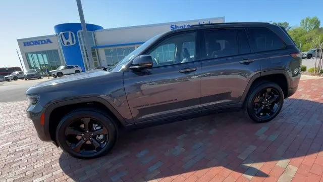 2023 Jeep Grand Cherokee Limited 4x2