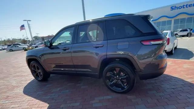 2023 Jeep Grand Cherokee Limited 4x2