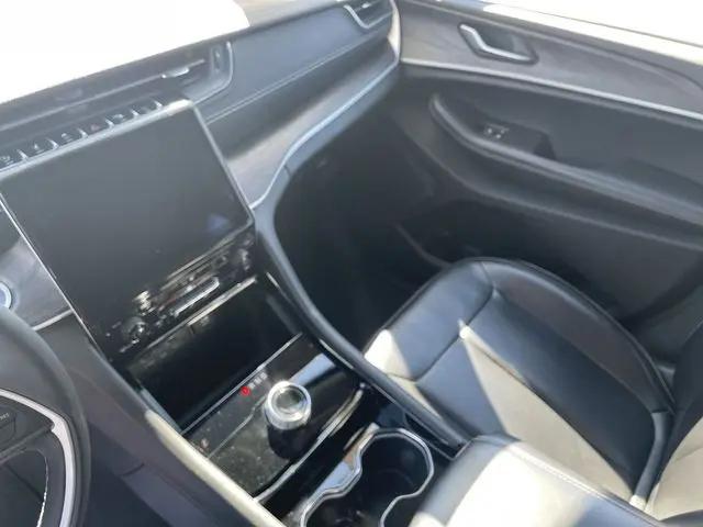 2023 Jeep Grand Cherokee Limited 4x2