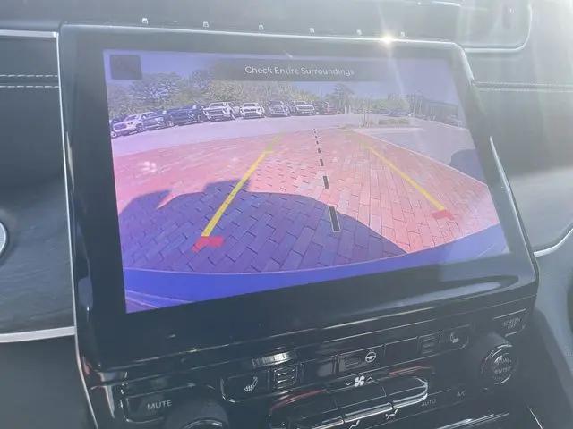2023 Jeep Grand Cherokee Limited 4x2