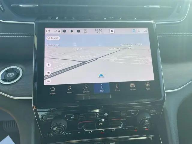 2023 Jeep Grand Cherokee Limited 4x2