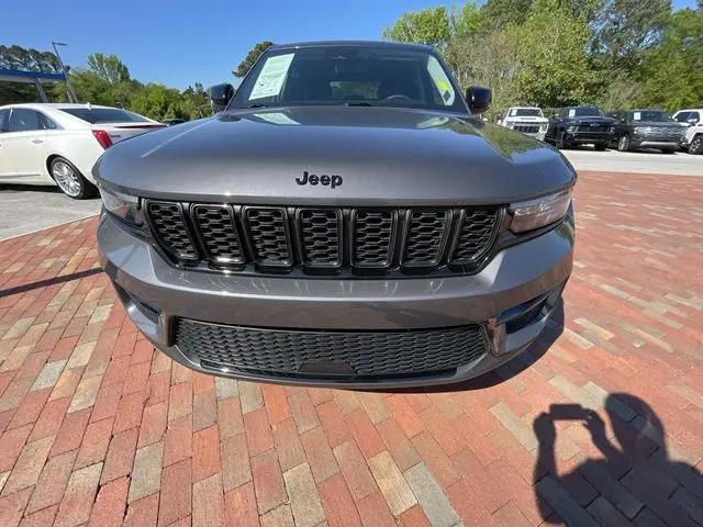 2023 Jeep Grand Cherokee Limited 4x2