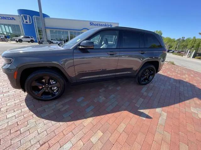 2023 Jeep Grand Cherokee Limited 4x2