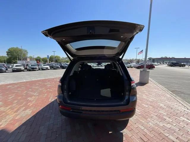 2023 Jeep Grand Cherokee Limited 4x2