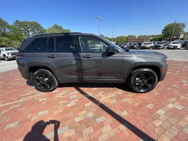2023 Jeep Grand Cherokee Limited 4x2
