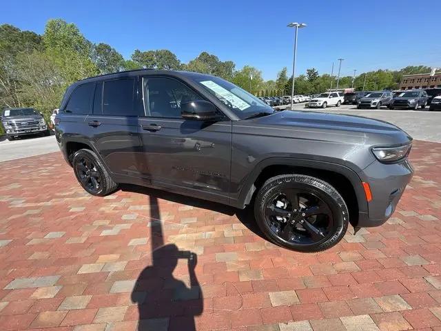 2023 Jeep Grand Cherokee Limited 4x2