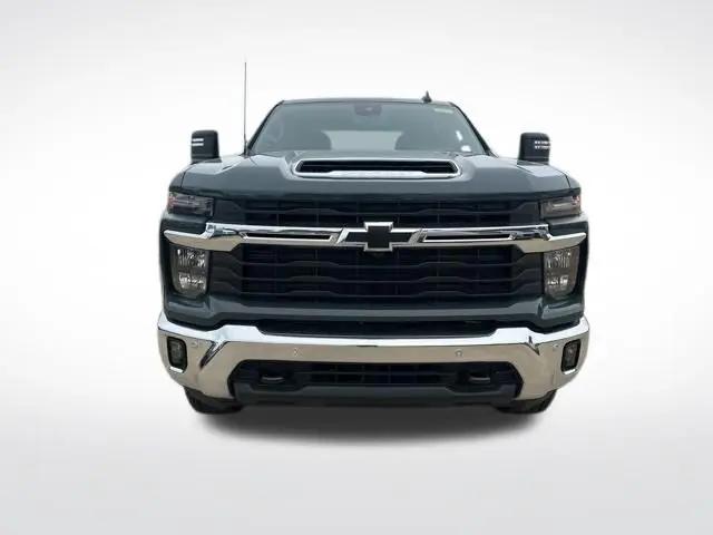 2026 Chevrolet Silverado 2500HD Crew Cab, Standard Bed, LT, 4WD