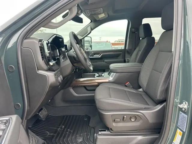 2026 Chevrolet Silverado 2500HD Crew Cab, Standard Bed, LT, 4WD
