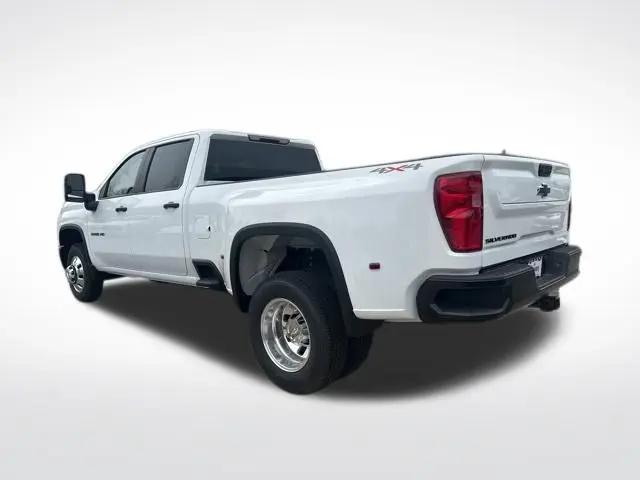 2026 Chevrolet Silverado 3500HD Crew Cab, Long Bed, WT Dual Rear Wheel, RWD