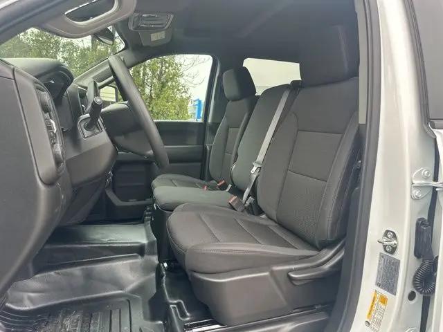 2026 Chevrolet Silverado 3500HD Crew Cab, Long Bed, WT Dual Rear Wheel, RWD
