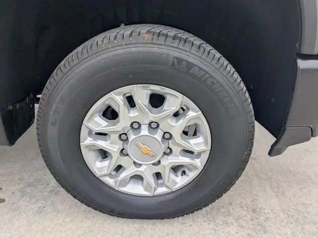 2025 Chevrolet Silverado 2500HD 4WD Crew Cab Standard Bed LTZ