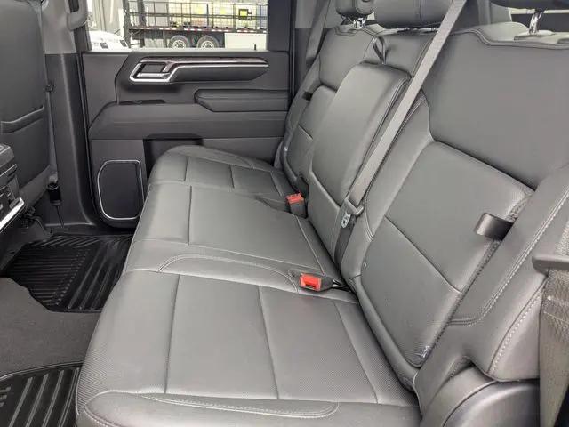 2025 Chevrolet Silverado 2500HD 4WD Crew Cab Standard Bed LTZ