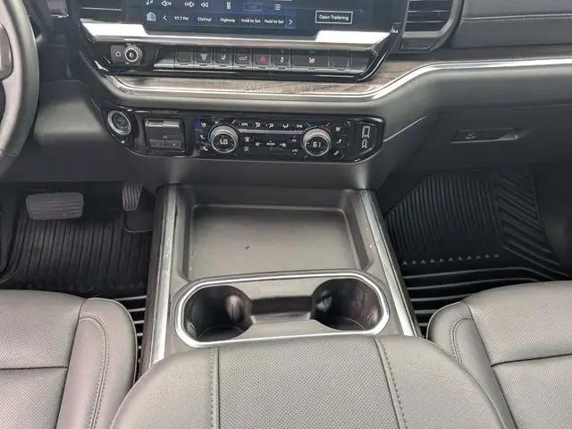 2025 Chevrolet Silverado 2500HD 4WD Crew Cab Standard Bed LTZ