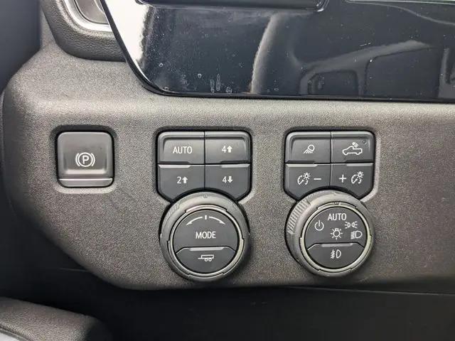 2025 Chevrolet Silverado 2500HD 4WD Crew Cab Standard Bed LTZ