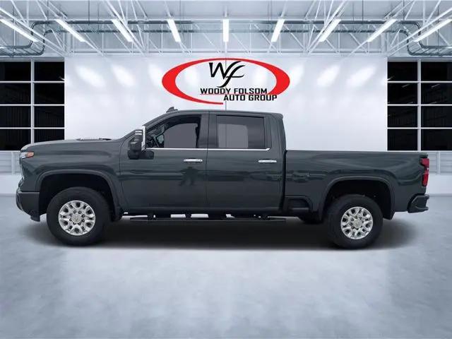 2025 Chevrolet Silverado 2500HD 4WD Crew Cab Standard Bed LTZ