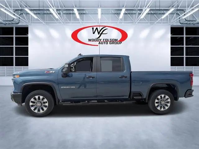 2024 Chevrolet Silverado 2500HD 4WD Crew Cab Standard Bed Custom