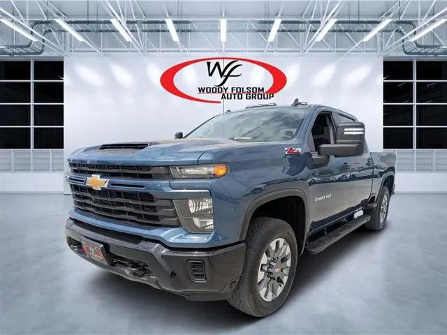 2024 Chevrolet Silverado 2500HD 4WD Crew Cab Standard Bed Custom