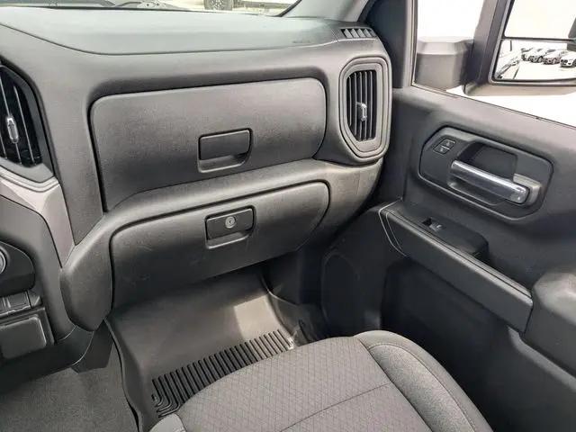 2024 Chevrolet Silverado 2500HD 4WD Crew Cab Standard Bed Custom