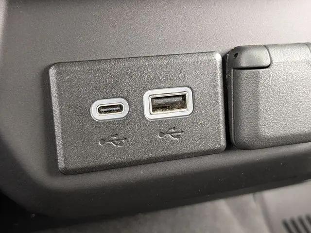 2024 Chevrolet Silverado 2500HD 4WD Crew Cab Standard Bed Custom