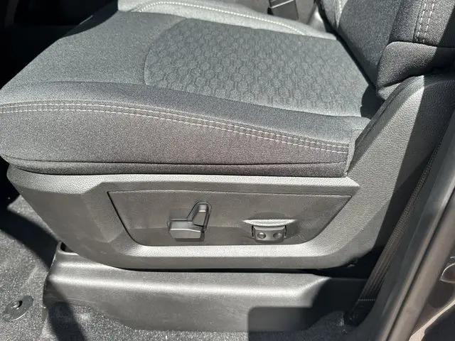2026 Ram 3500 Big Horn Crew Cab 4x4 8' Box