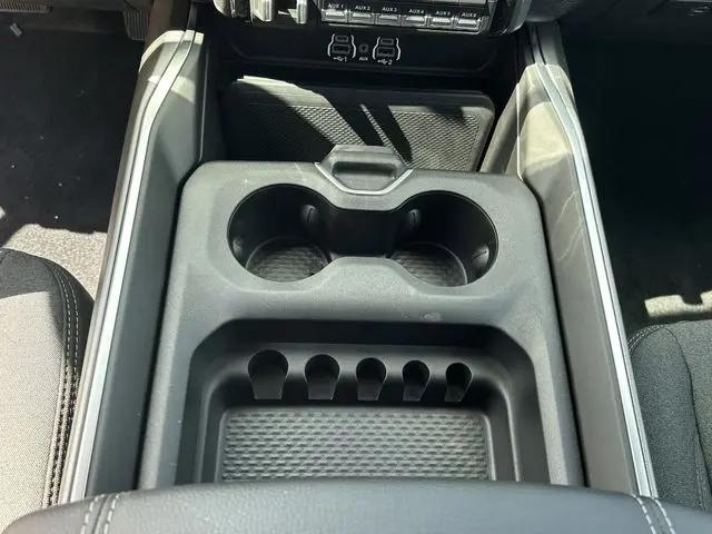 2026 Ram 3500 Big Horn Crew Cab 4x4 8' Box