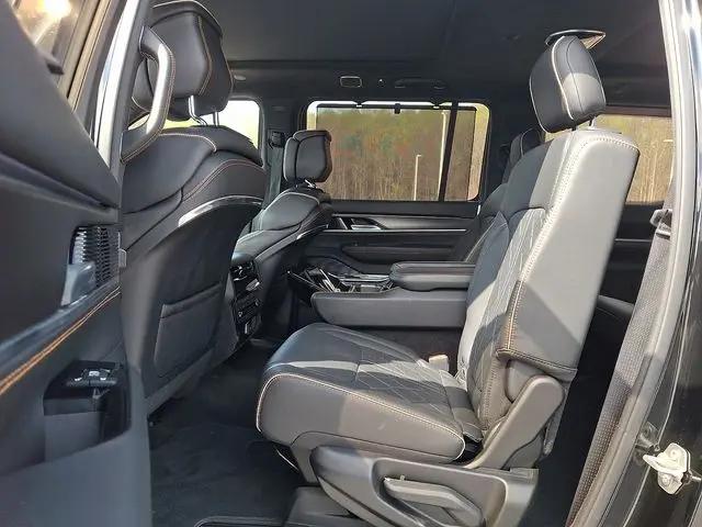2024 Jeep Grand Wagoneer Series III Obsidian 4x4