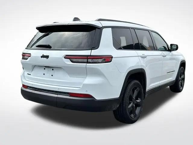 2023 Jeep Grand Cherokee L Altitude 4x4