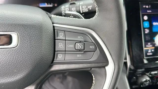 2023 Jeep Grand Cherokee L Altitude 4x4