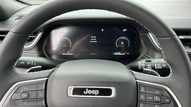 2023 Jeep Grand Cherokee L Altitude 4x4
