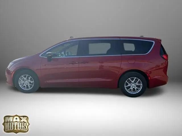 2026 Chrysler Voyager LX