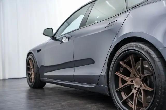 2021 Tesla Model S Plaid Tri Motor All-Wheel Drive