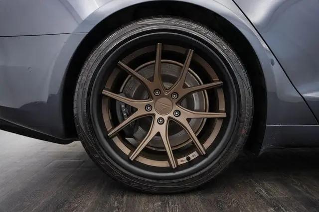 2021 Tesla Model S Plaid Tri Motor All-Wheel Drive
