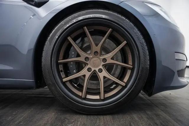 2021 Tesla Model S Plaid Tri Motor All-Wheel Drive