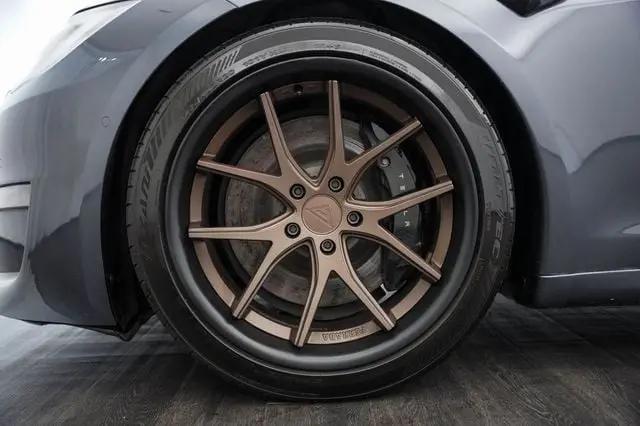 2021 Tesla Model S Plaid Tri Motor All-Wheel Drive
