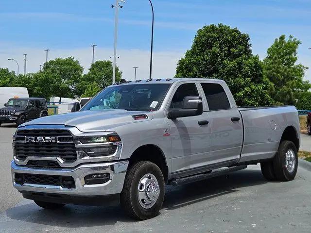 2026 Ram 3500 Tradesman Crew Cab 4x4 8' Box