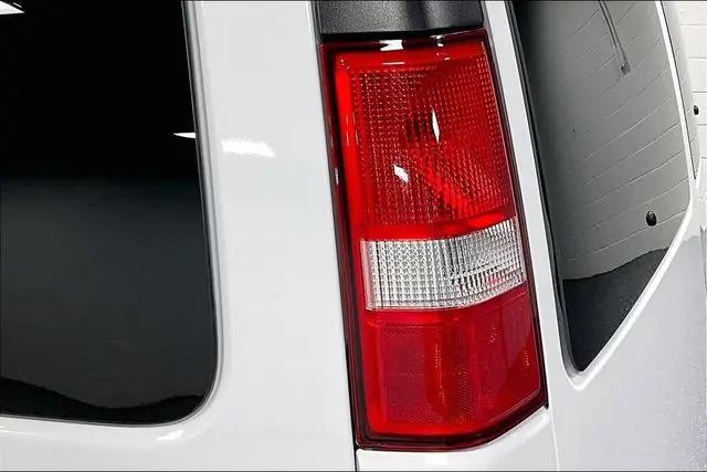 2025 GMC Savana Passenger RWD 3500 Extended Wheelbase LT