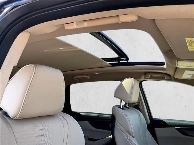 2023 Acura MDX Advance Package