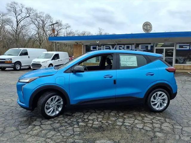 2027 Chevrolet Bolt LT FWD