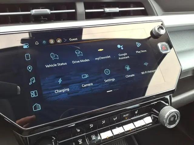 2027 Chevrolet Bolt LT FWD