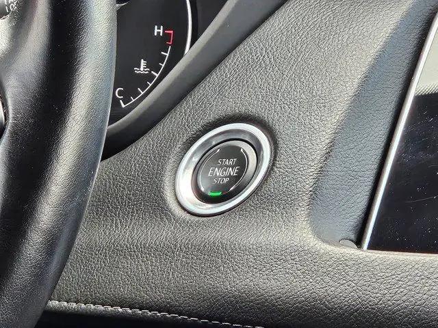 2023 Cadillac XT4 FWD Premium Luxury
