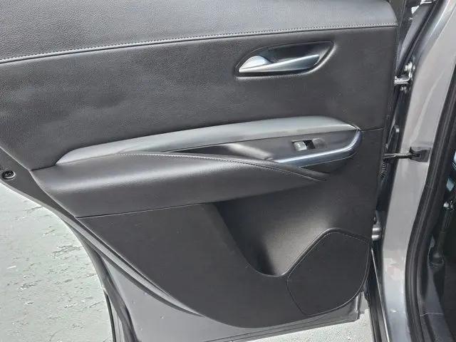 2023 Cadillac XT4 FWD Premium Luxury