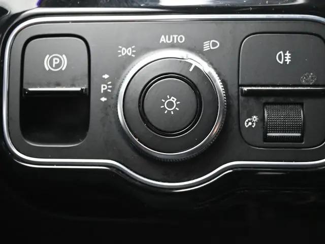 2021 Mercedes-Benz A 220 4MATIC