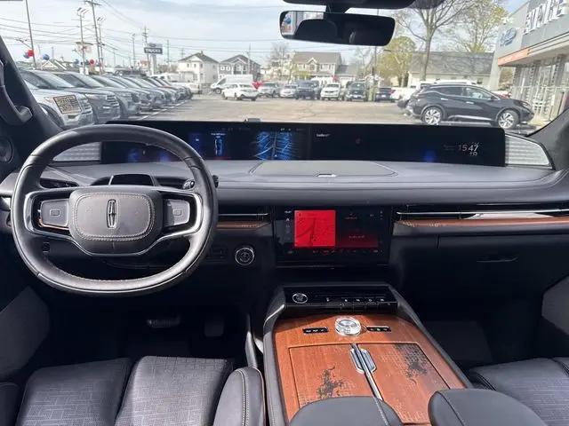 2025 Lincoln Navigator Black Label