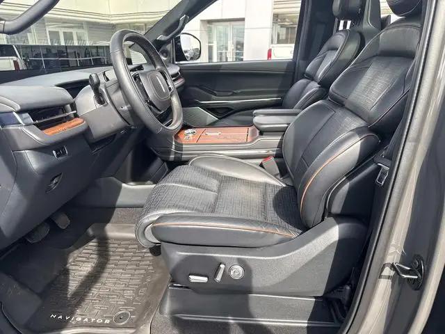 2025 Lincoln Navigator Black Label