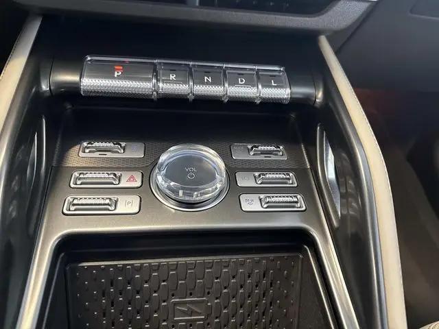2025 Lincoln Nautilus Premiere