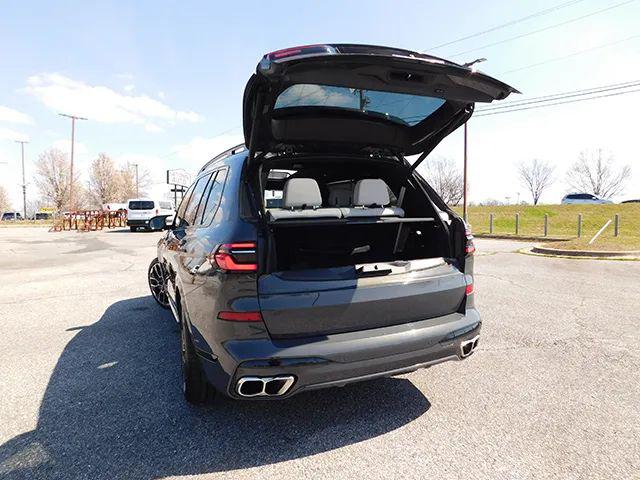 2024 BMW X7 M60i